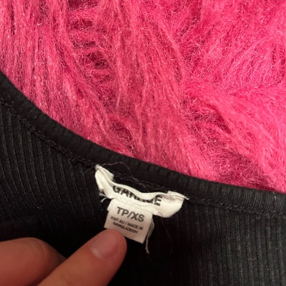 Garage crop top - Picture 4 of 4